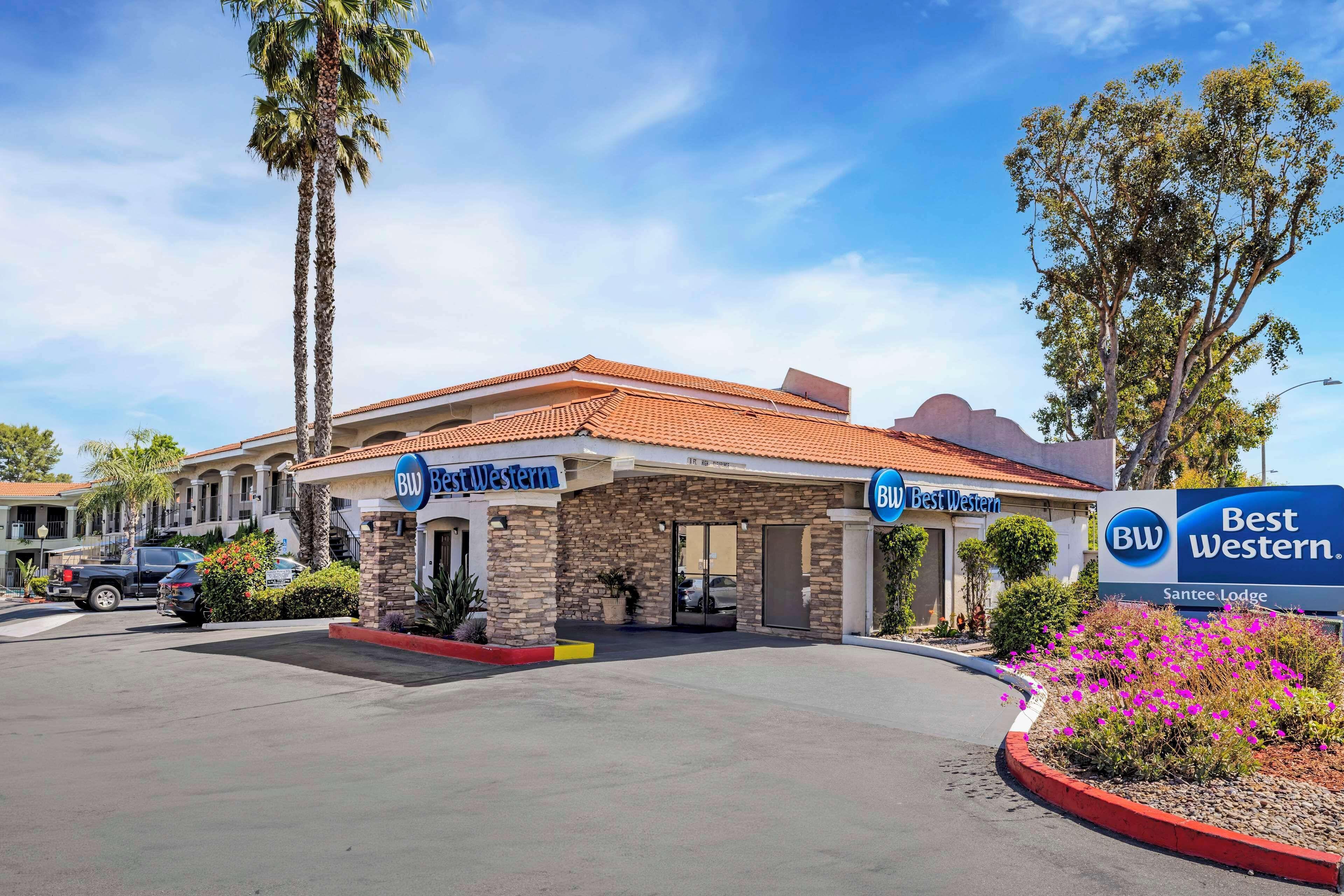 4 Hotels Near Lake Murray Worth Booking in La Mesa
