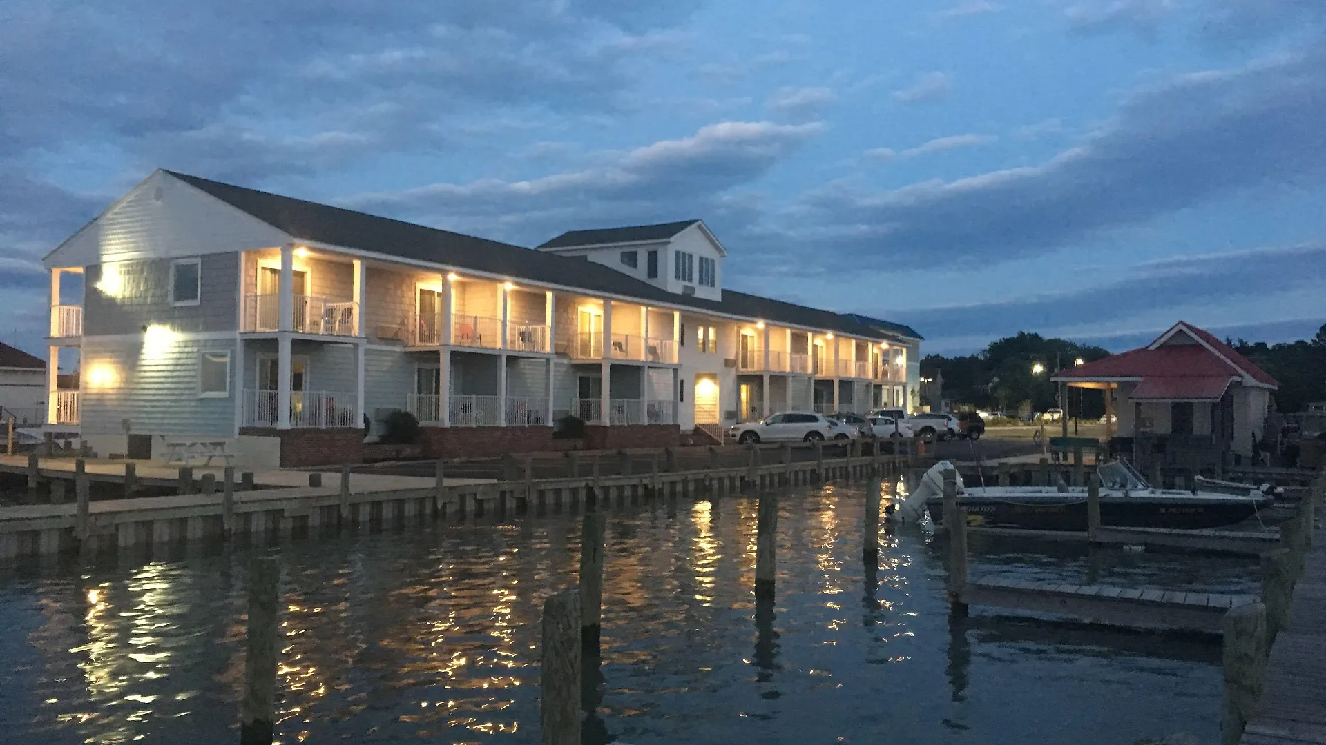 4 Smart Hotels Near Wack-A-Doo Entertainment Inc Worth Booking