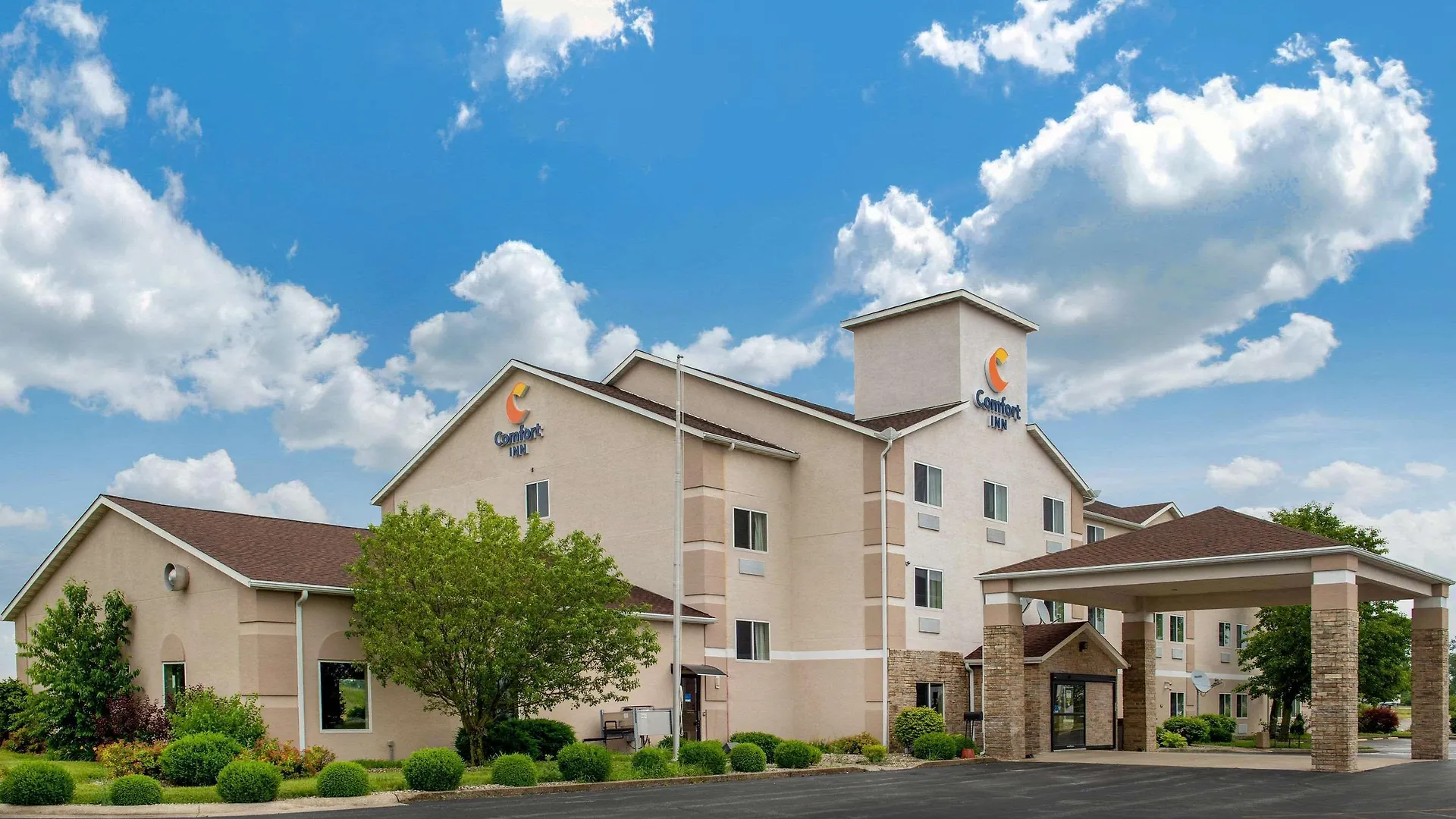 Where to Stay as a Couple in Indiana: 15 Best Hotels